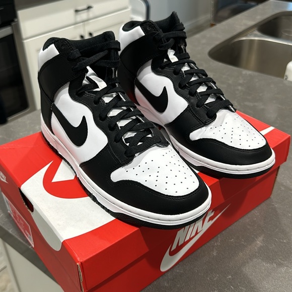 NIB DUNK hi retro black and white size 10 - Picture 1 of 6
